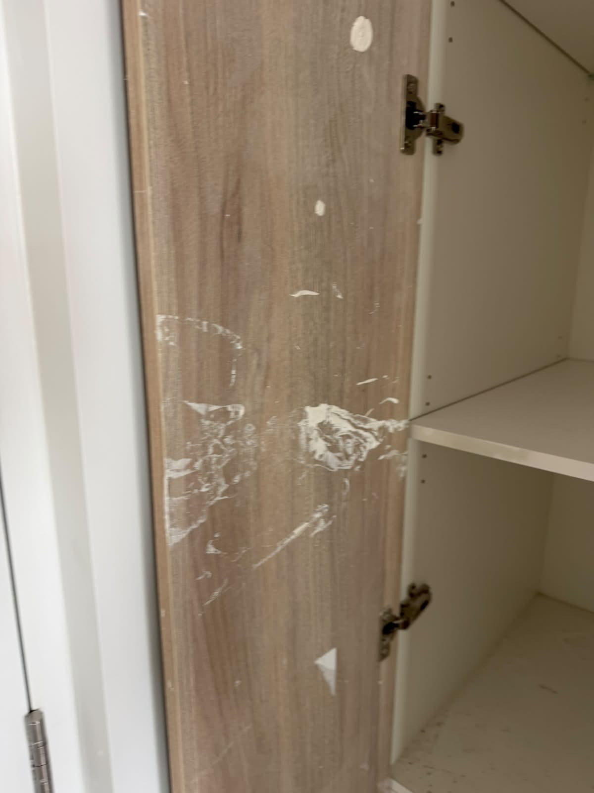 Apartment window and frame cleaned by Melbourne Builders Cleaning in St Kilda